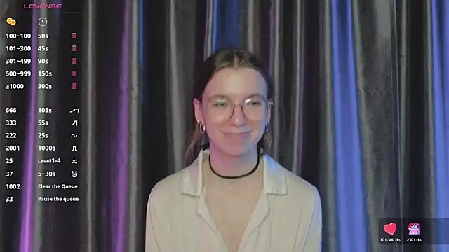 RochelCozzi online show from 12/21/25, 04:03