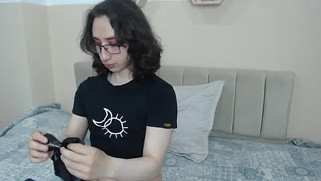 Charlothe 7 online show from 04/21/26, 02:45