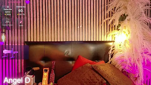 Angeldust19 online show from 04/11/26, 04:06