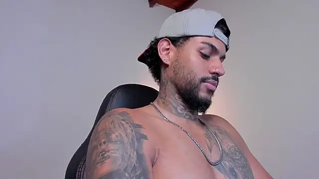 LuigiVitale 1 online show from 02/19/26, 01:45