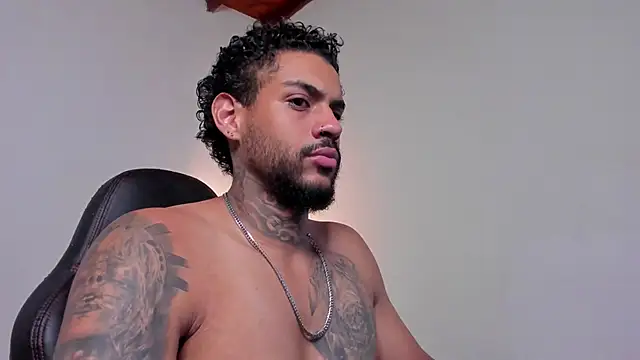 LuigiVitale 1 online show from 02/22/26, 01:18