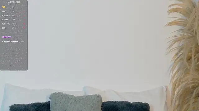 izzybelmont12 online show from 11/25/25, 07:14