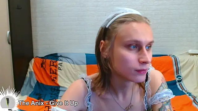 VerucaHalston online show from 12/22/25, 03:20