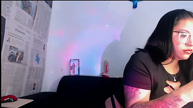 Snapshot of Janna_Dolce chatting on 12/05/25, 01:09 Janna Dolce online show from 12/05/25, 01:09