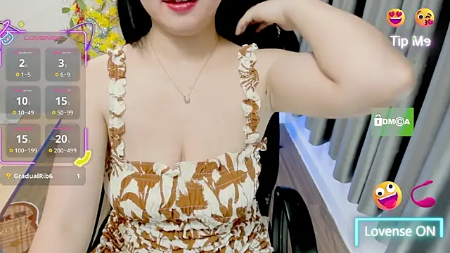 Hali Sweetgirl online show from 04/11/26, 07:45