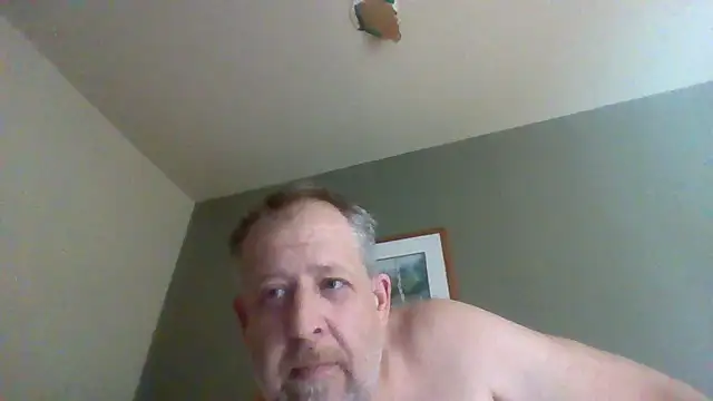 Snapshot of Mikey40wv chatting on 11/22/25, 04:28 Mikey40wv online show from 11/22/25, 04:28