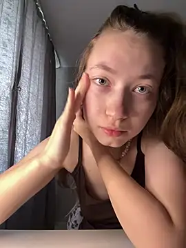 Holy Poly online show from 04/13/26, 05:24