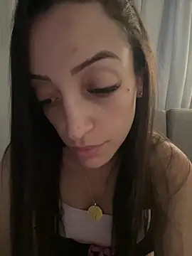 Snapshot of BelleRune chatting on 01/20/25, 02:03 BelleRune online show from 01/20/25, 02:03