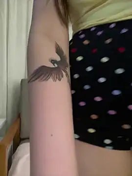 Snapshot of BelleRune chatting on 01/31/25, 05:10 BelleRune online show from 01/31/25, 05:10