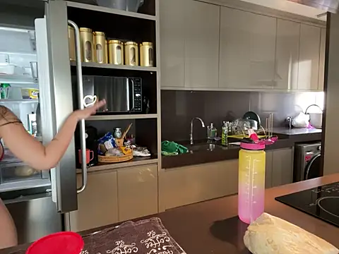 Snapshot of BelleRune chatting on 02/17/25, 03:09 BelleRune online show from 02/17/25, 03:09