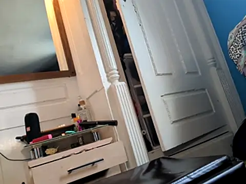 monalily online show from 03/11/26, 08:37