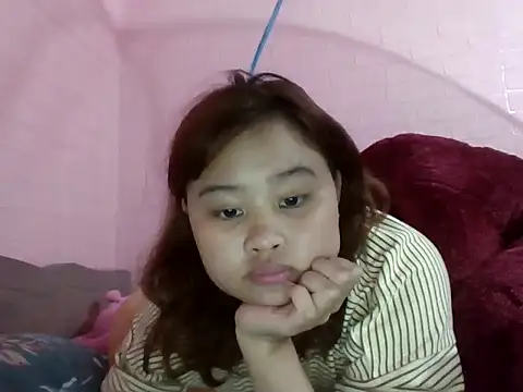 Lina8386 online show from 11/17/25, 09:48