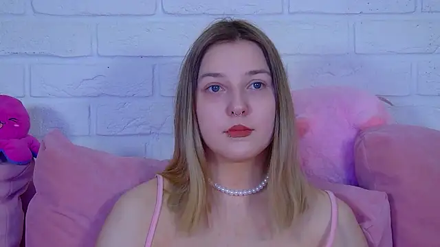 TinnaBurton online show from 04/08/26, 04:07