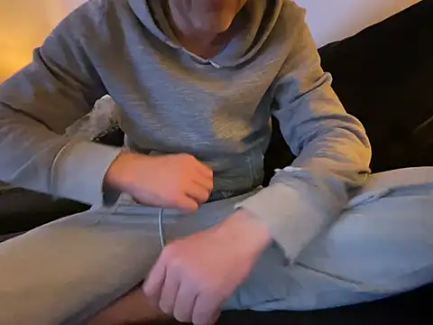 Snapshot of Brandonn1989amateur chatting on 02/08/26, 08:34 Brandonn1989amateur online show from 02/08/26, 08:34