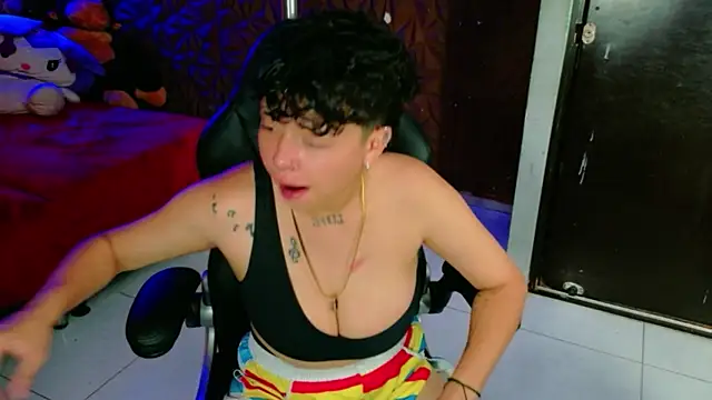 lunabustygirl online show from 02/15/26, 04:14