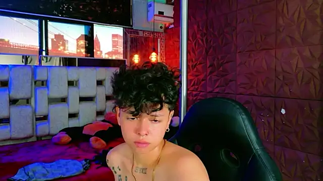 lunabustygirl online show from 02/20/26, 12:49