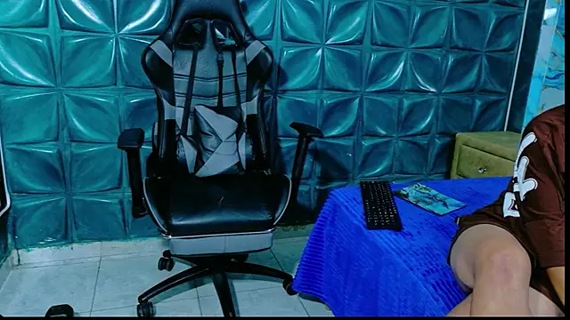 lunabustygirl online show from 02/21/26, 01:23