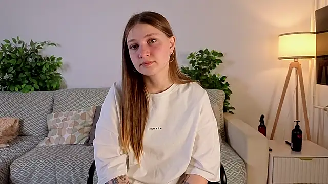 Snapshot of LesaFeldker chatting on 11/30/25, 01:09 LesaFeldker online show from 11/30/25, 01:09