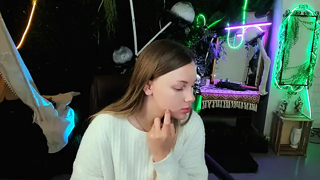 Snapshot of SandraLindsey chatting on 11/20/25, 06:35 SandraLindsey online show from 11/20/25, 06:35