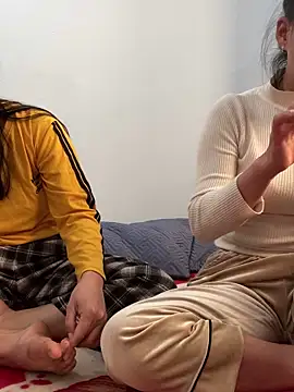 pitty mymi online show from 12/19/25, 07:04