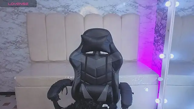 Maleja v  online show from 11/20/25, 01:22