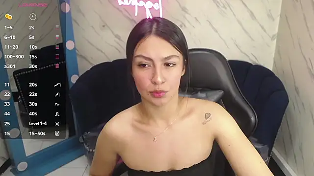 Maleja v  online show from 12/22/25, 01:30