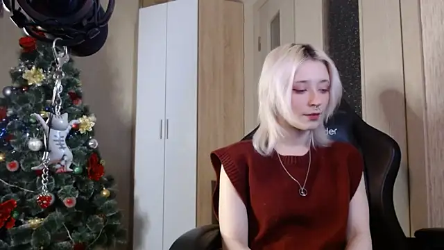 SophiaLur online show from 01/12/26, 04:56