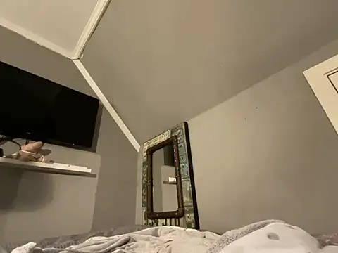 Snapshot of Lockig chatting on 02/10/26, 09:19 Lockig online show from 02/10/26, 09:19