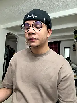 Snapshot of MarcoKostov chatting on 11/17/25, 10:15 MarcoKostov online show from 11/17/25, 10:15