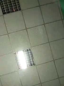 platone09 online show from 12/15/25, 02:43