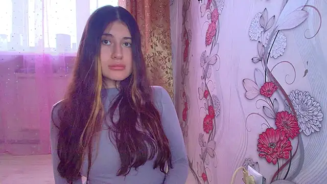 Snapshot of KristinaScott chatting on 11/26/25, 12:17 KristinaScott online show from 11/26/25, 12:17