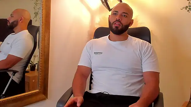Chris Varden online show from 05/17/26, 03:04
