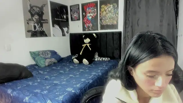 Snapshot of Candy__Girll18 chatting on 02/27/26, 12:32 Candy Girll18 online show from 02/27/26, 12:32