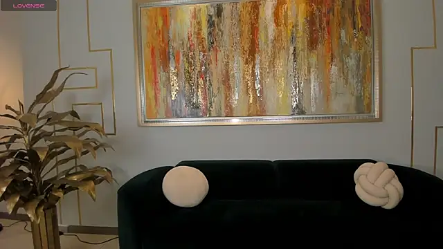 ZaraKafruni online show from 04/22/26, 04:04