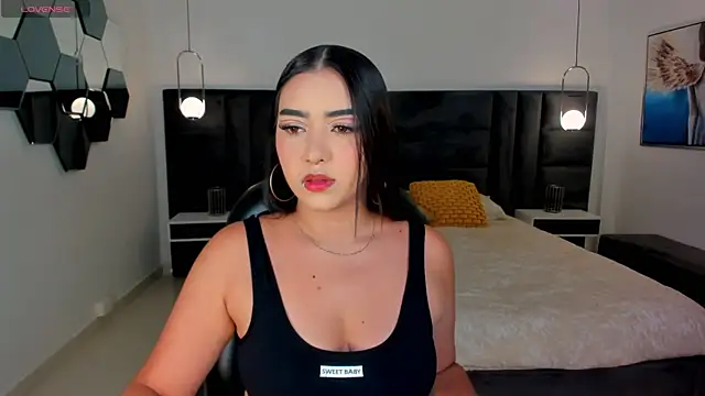 Snapshot of SophieLanne chatting on 08/02/26, 04:22 SophieLanne online show from 08/02/26, 04:22