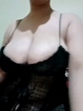 Maryam89six online show from 11/25/25, 11:38