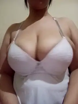 Maryam89six online show from 11/29/25, 06:44