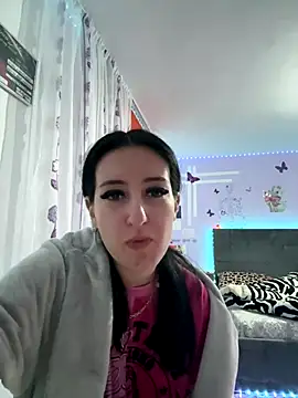 Snapshot of elenaalena chatting on 12/17/25, 06:36 elenaalena online show from 12/17/25, 06:36