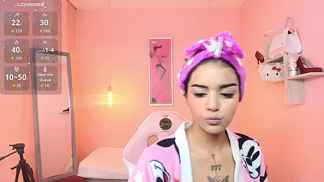 Milu carbajal x online show from 12/18/25, 08:04