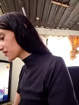 Milky cielo  online show from 11/27/25, 03:58