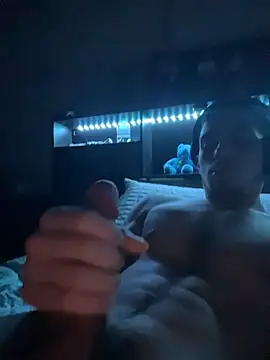 daddyshomeee  online show from 03/21/26, 08:19