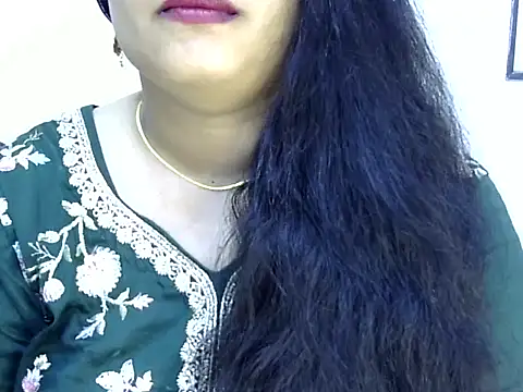 Snapshot of Muskan_Jha chatting on 04/30/26, 01:01 Muskan Jha online show from 04/30/26, 01:01