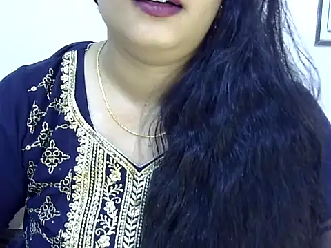 Snapshot of Muskan_Jha chatting on 05/06/26, 02:08 Muskan Jha online show from 05/06/26, 02:08