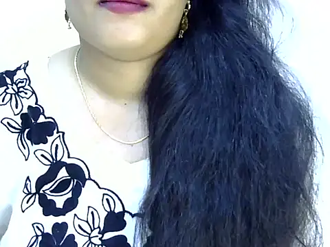 Snapshot of Muskan_Jha chatting on 05/07/26, 02:33 Muskan Jha online show from 05/07/26, 02:33
