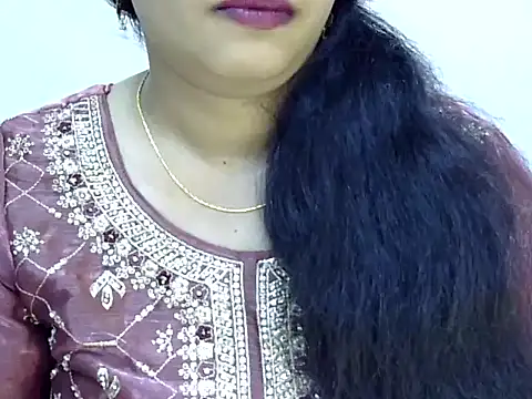 Snapshot of Muskan_Jha chatting on 05/08/26, 02:39 Muskan Jha online show from 05/08/26, 02:39