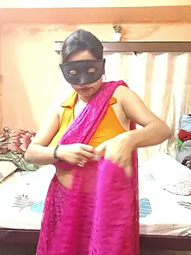 Cute-richa1 online show from 02/01/26, 02:04