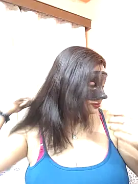 Cute-richa1 online show from 04/22/26, 01:45