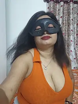 Snapshot of Cute-richa1 chatting on 06/12/26, 04:28 Cute-richa1 online show from 06/12/26, 04:28