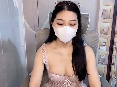 Lousii online show from 04/07/26, 01:50