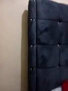 honeypot224 online show from 12/22/25, 04:42